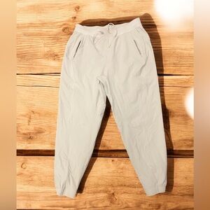 Lululemon joggers.‎